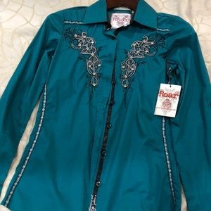 Brand new long sleeve shirt